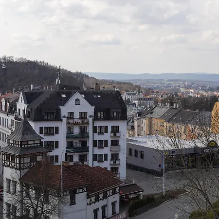 Leopold - Apartmanovy Dum Apart Otel *