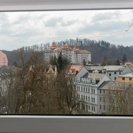 Leopold - Apartmanovy Dum *