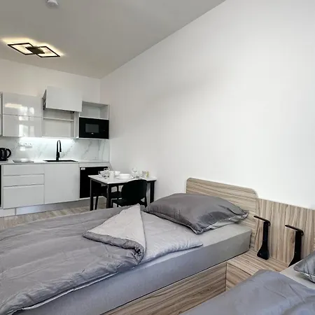 Apart Otel Leopold - Apartmanovy Dum