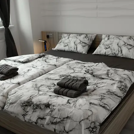 Leopold - Apartmanovy Dum *