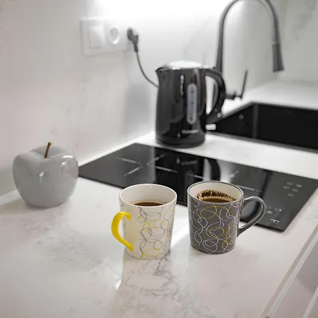 Leopold - Apartmanovy Dum Apart Otel *