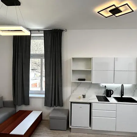 Leopold - Apartmanovy Dum