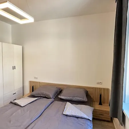 Leopold - Apartmanovy Dum Apart Otel *