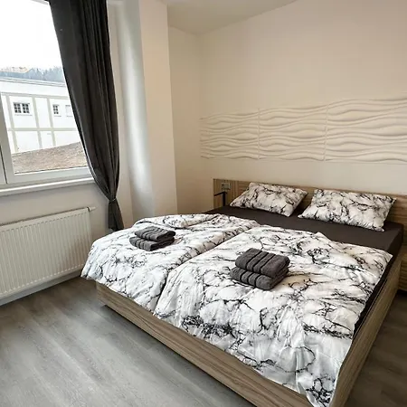Leopold - Apartmanovy Dum *